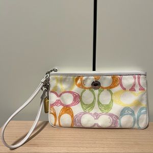Coach // Hamptons Scribble Wristlet